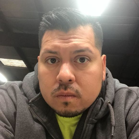 Meet your Posher, Roberto - Picture 1 of 1